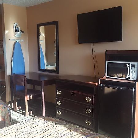 Budget Inn And Suites Siloam Springs Екстериор снимка
