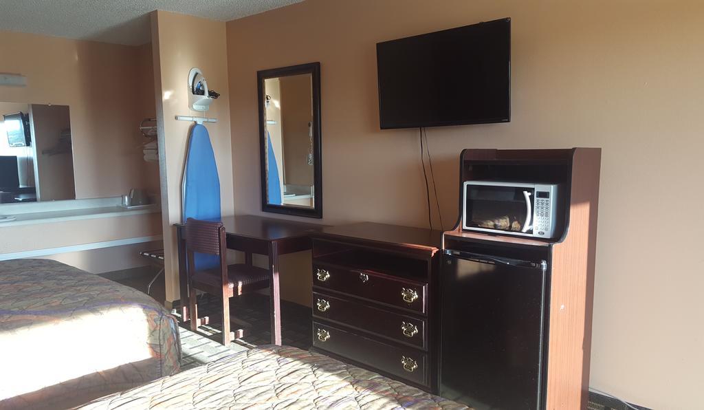Budget Inn And Suites Siloam Springs Екстериор снимка